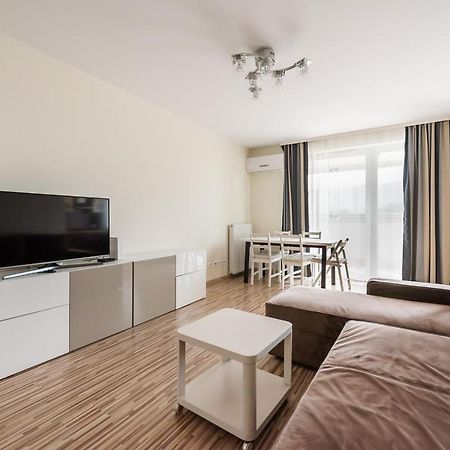 Metro Kondratowicza Spacious Apartment 华沙 外观 照片