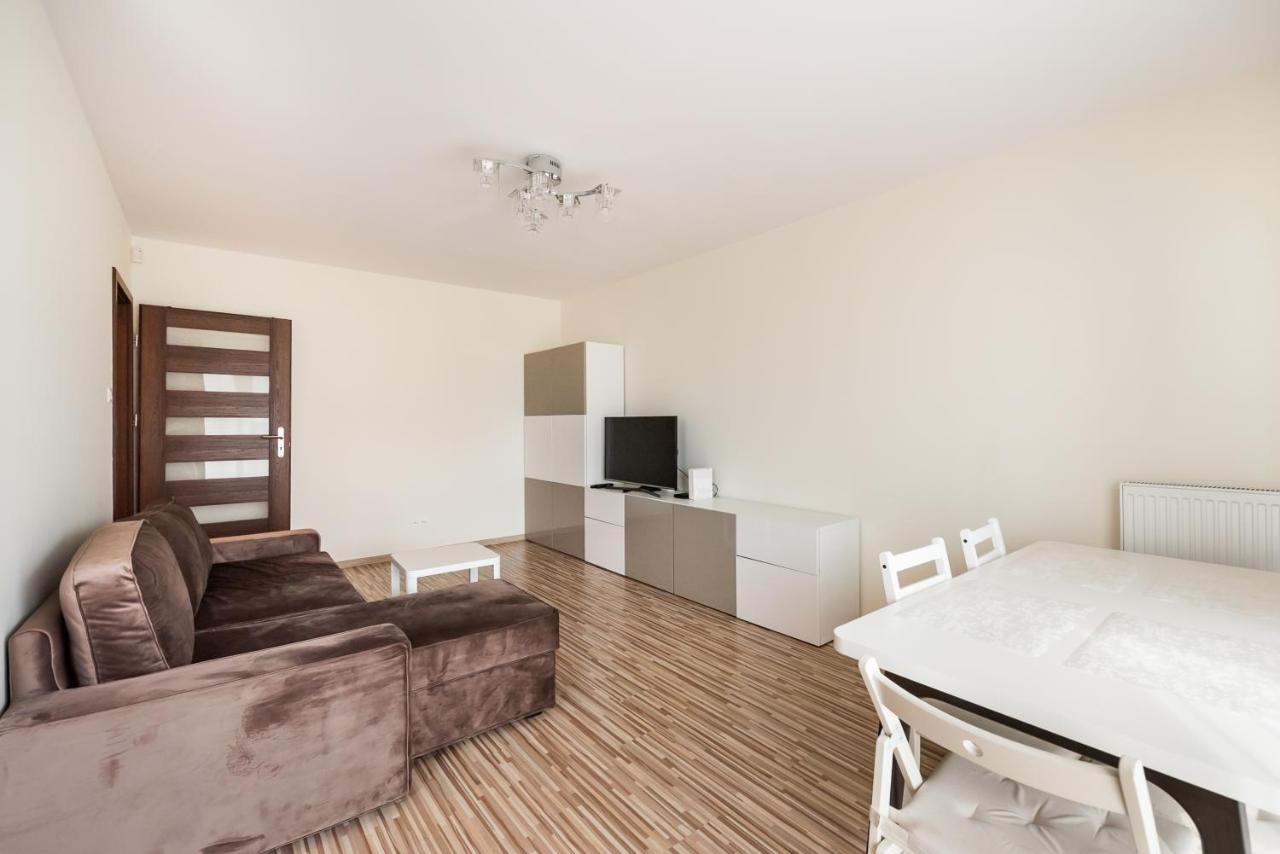 Metro Kondratowicza Spacious Apartment 华沙 外观 照片